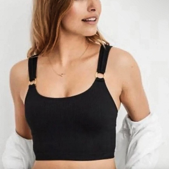 Aerie Black Gold Ring Detail Ribbed Crop Top with Shelf Bra Size Medium NWT! - Picture 1 of 6
